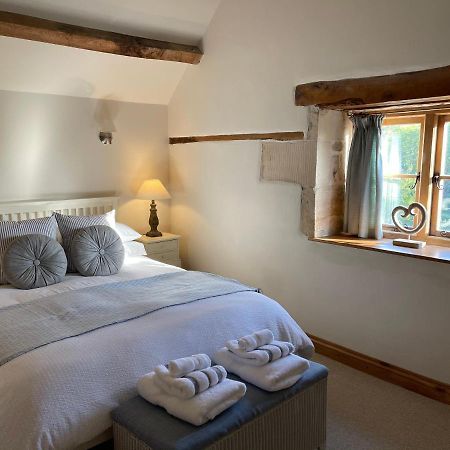 The Cider Barn - Spacious First Floor Apartment Set Within Barn Conversion Cheltenham Exteriör bild